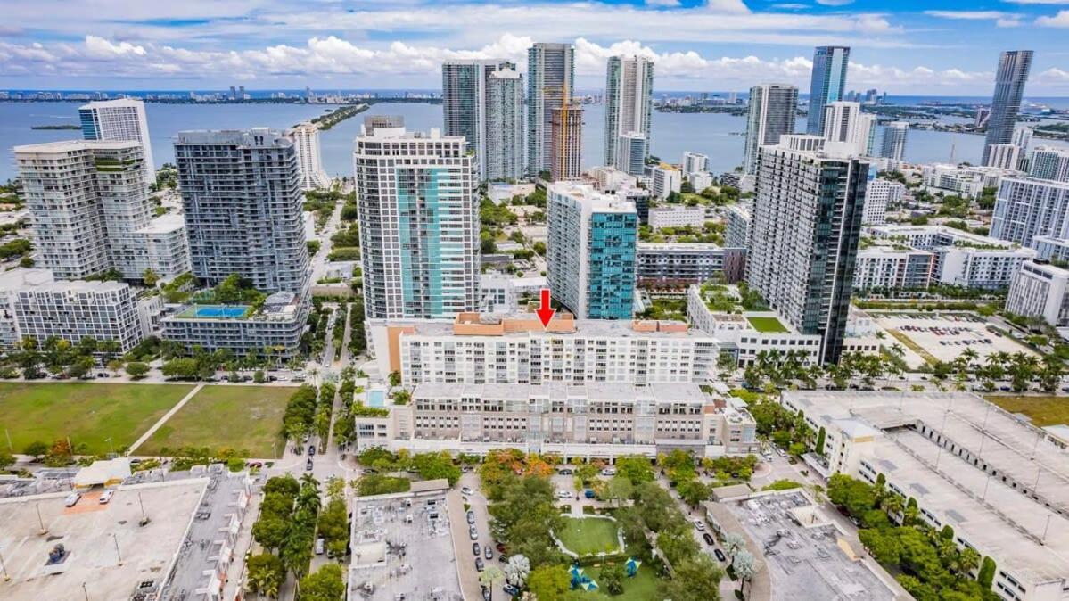 Hang Ten- Large Townhome Lux Amenities Parking Miami Exterior photo