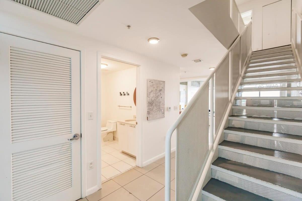 Hang Ten- Large Townhome Lux Amenities Parking Miami Exterior photo